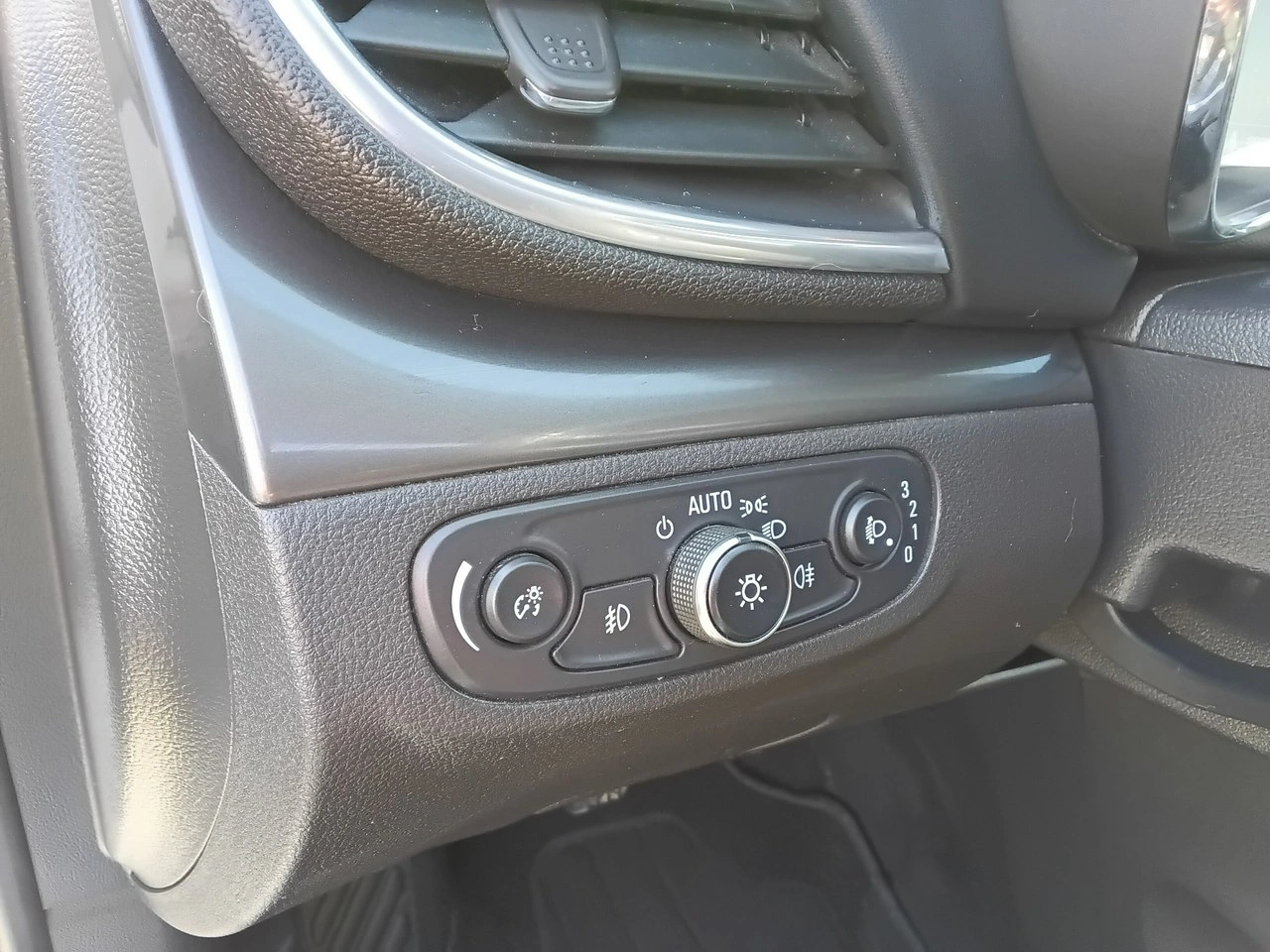 Opel Mokka - Zdjęcie 30