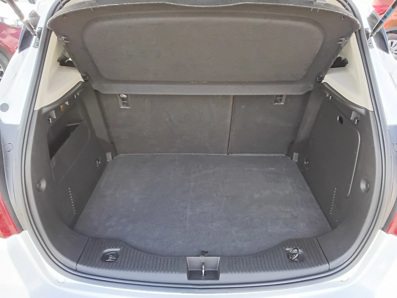 Opel Mokka - Zdjęcie 32