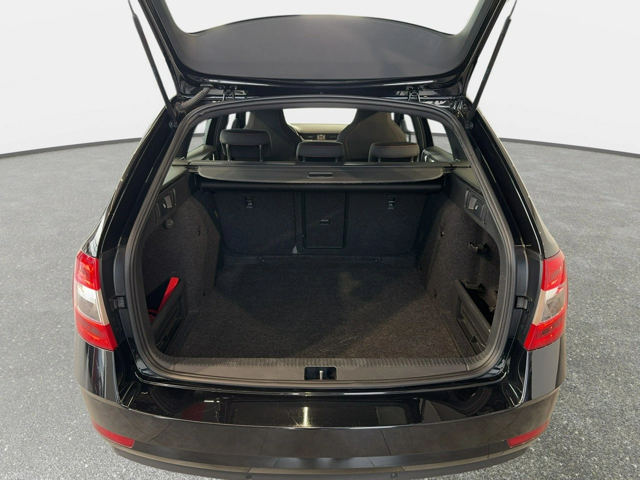 Skoda Octavia - Zdjęcie 11