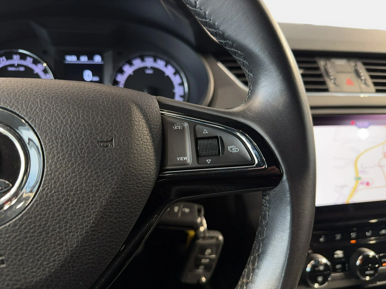 Skoda Octavia - Zdjęcie 15