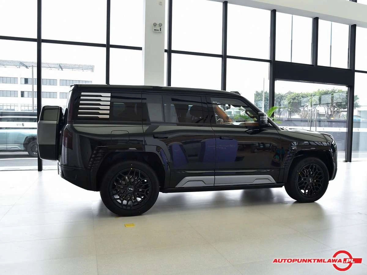 BYD Yangwang U8 - Zdjęcie 2