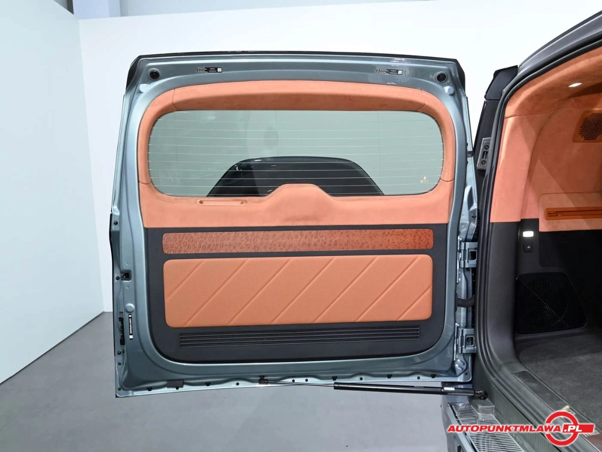 BYD Yangwang U8 - Zdjęcie 25