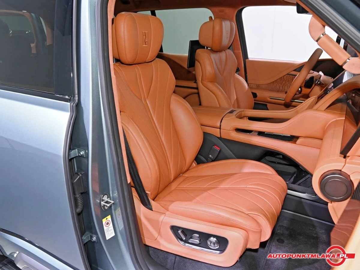 BYD Yangwang U8 - Zdjęcie 15