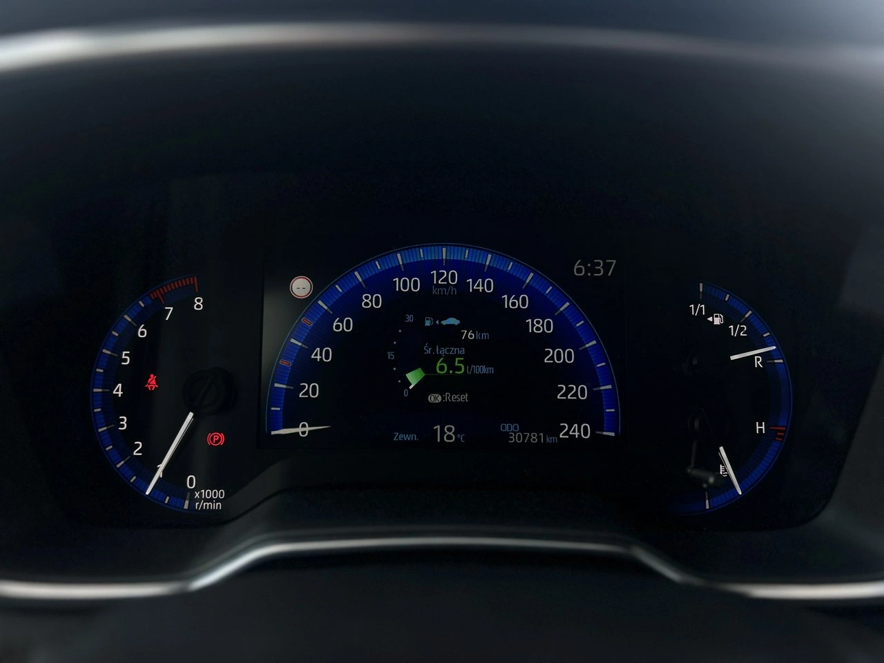 Toyota Corolla - Zdjęcie 9