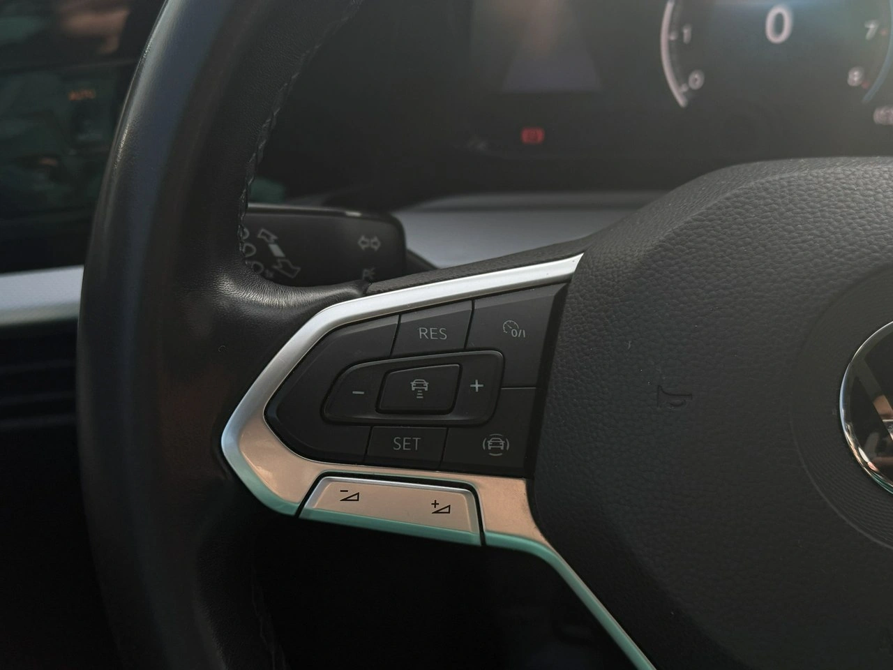 Volkswagen Golf - Zdjęcie 14