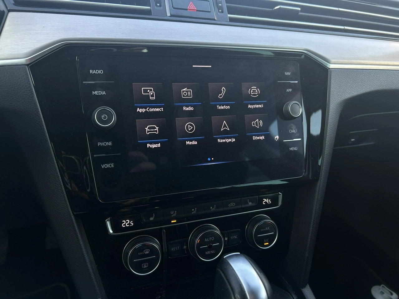 Volkswagen Passat - Zdjęcie 10