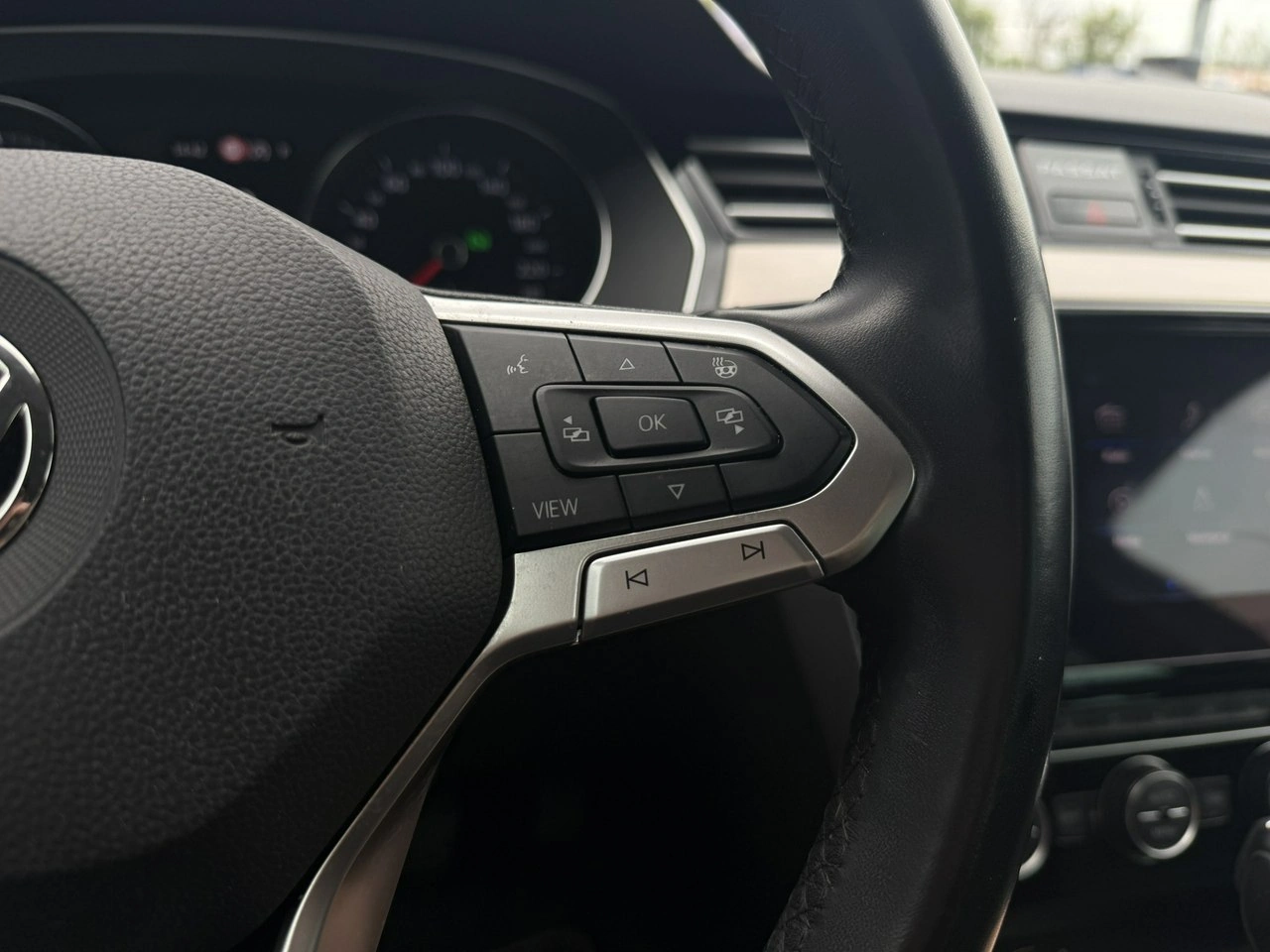 Volkswagen Passat - Zdjęcie 16