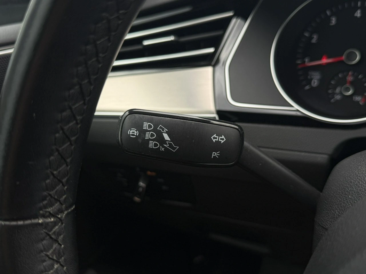 Volkswagen Passat - Zdjęcie 19