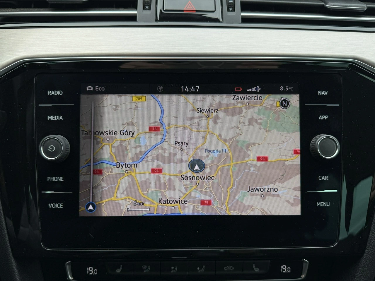 Volkswagen Passat - Zdjęcie 24