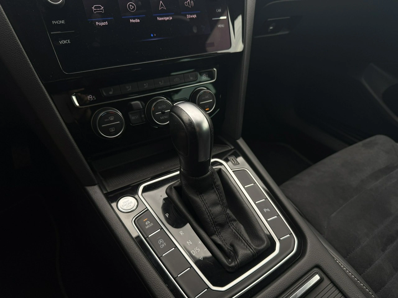 Volkswagen Passat - Zdjęcie 28