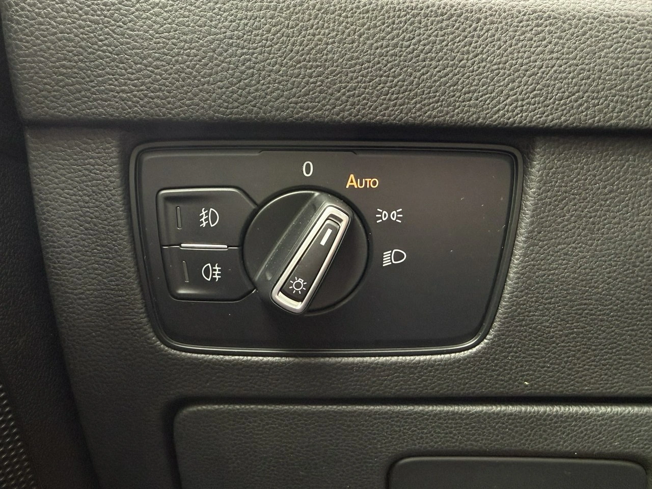 Volkswagen Passat - Zdjęcie 32