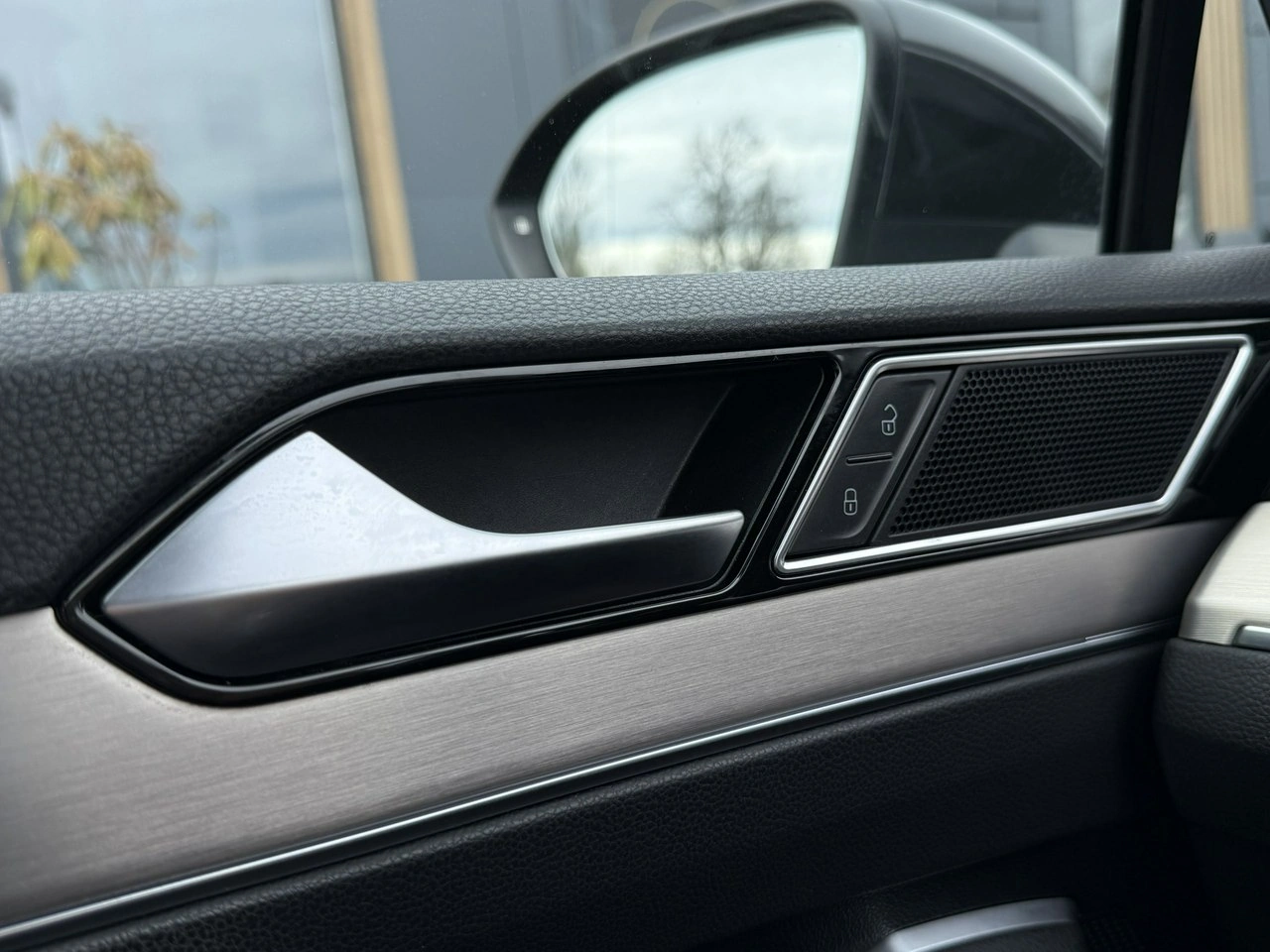 Volkswagen Passat - Zdjęcie 33