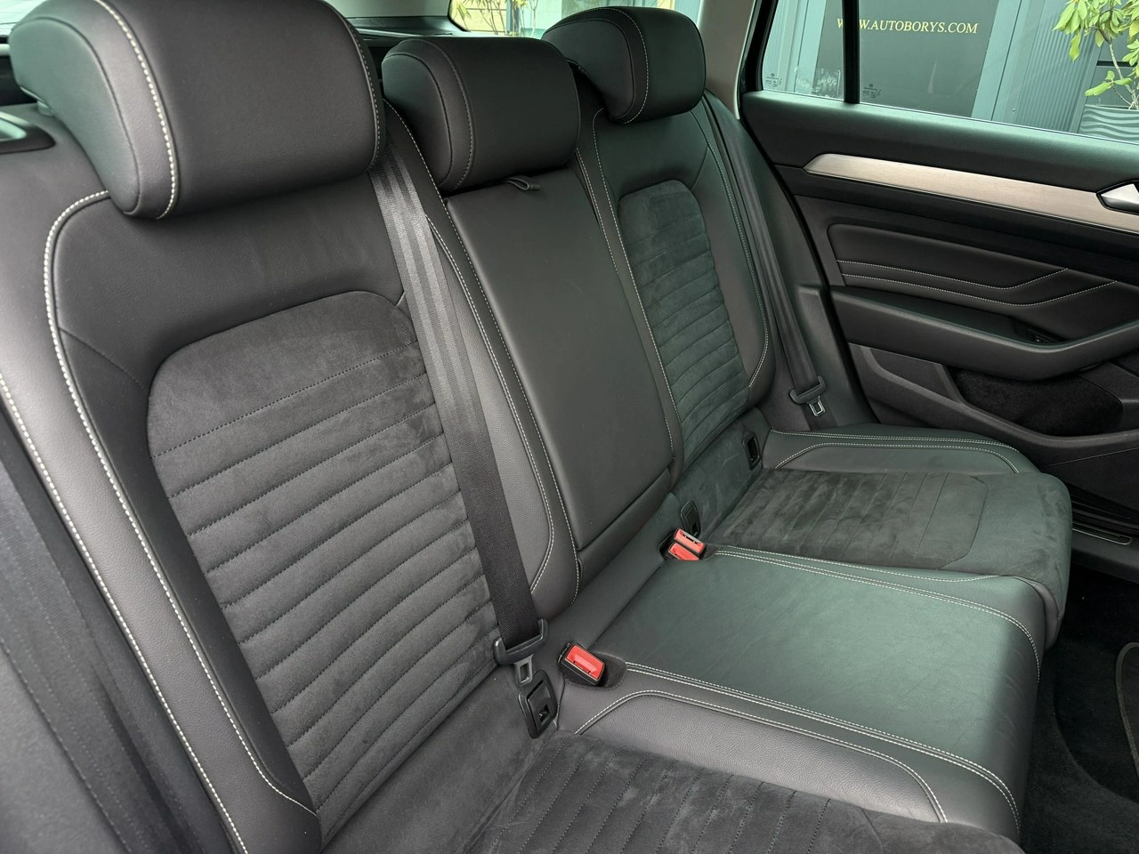Volkswagen Passat - Zdjęcie 36