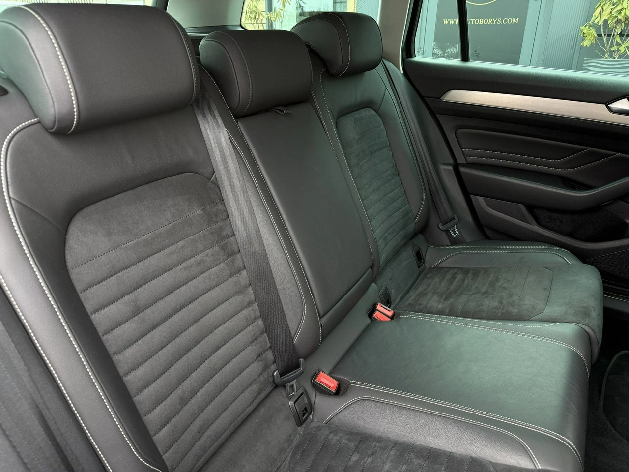 Volkswagen Passat - Zdjęcie 36