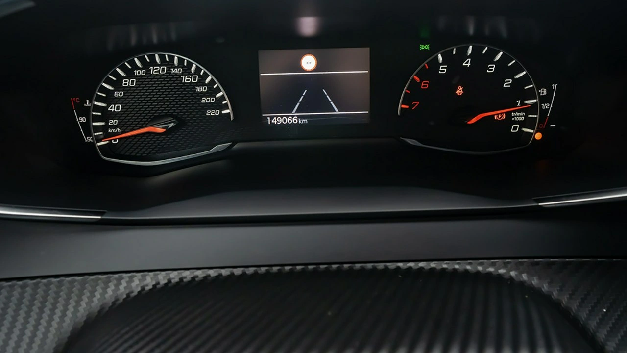 Peugeot 2008 - Zdjęcie 34