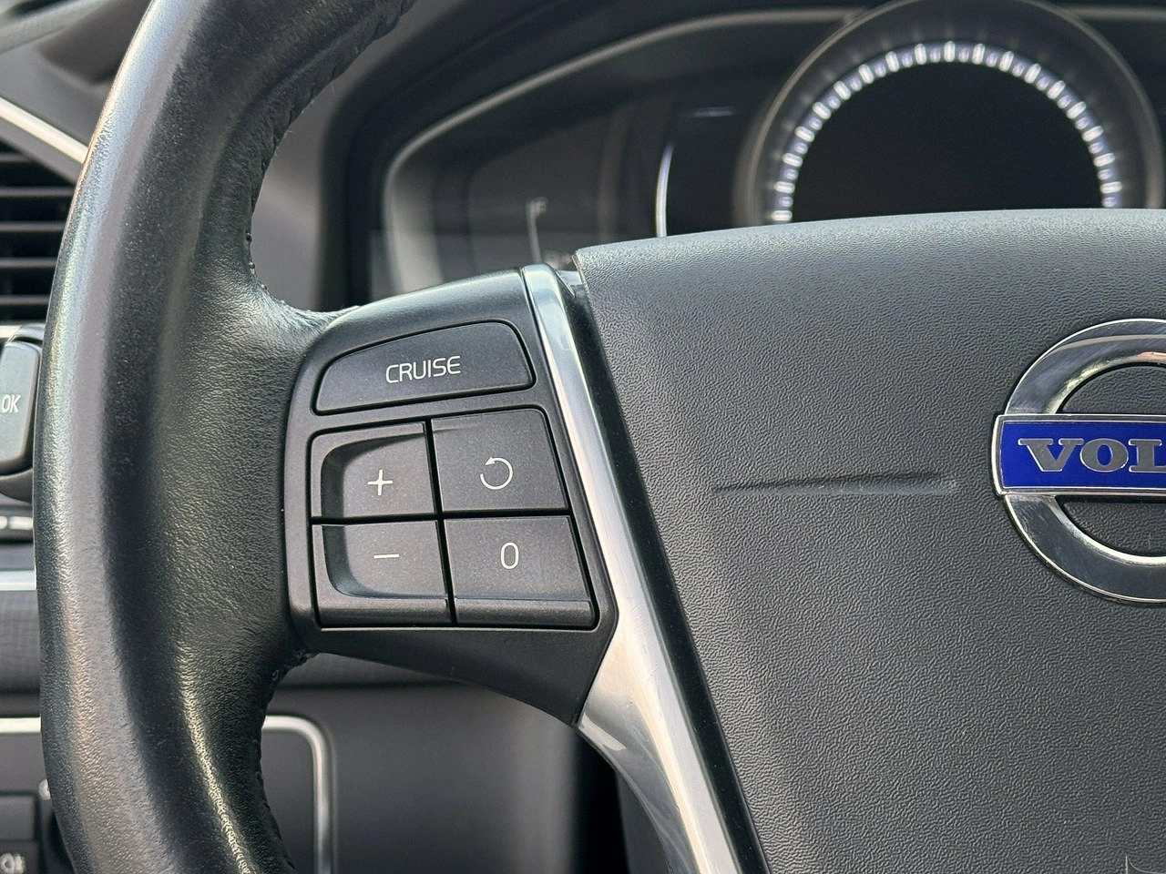 Volvo XC 60 - Zdjęcie 12