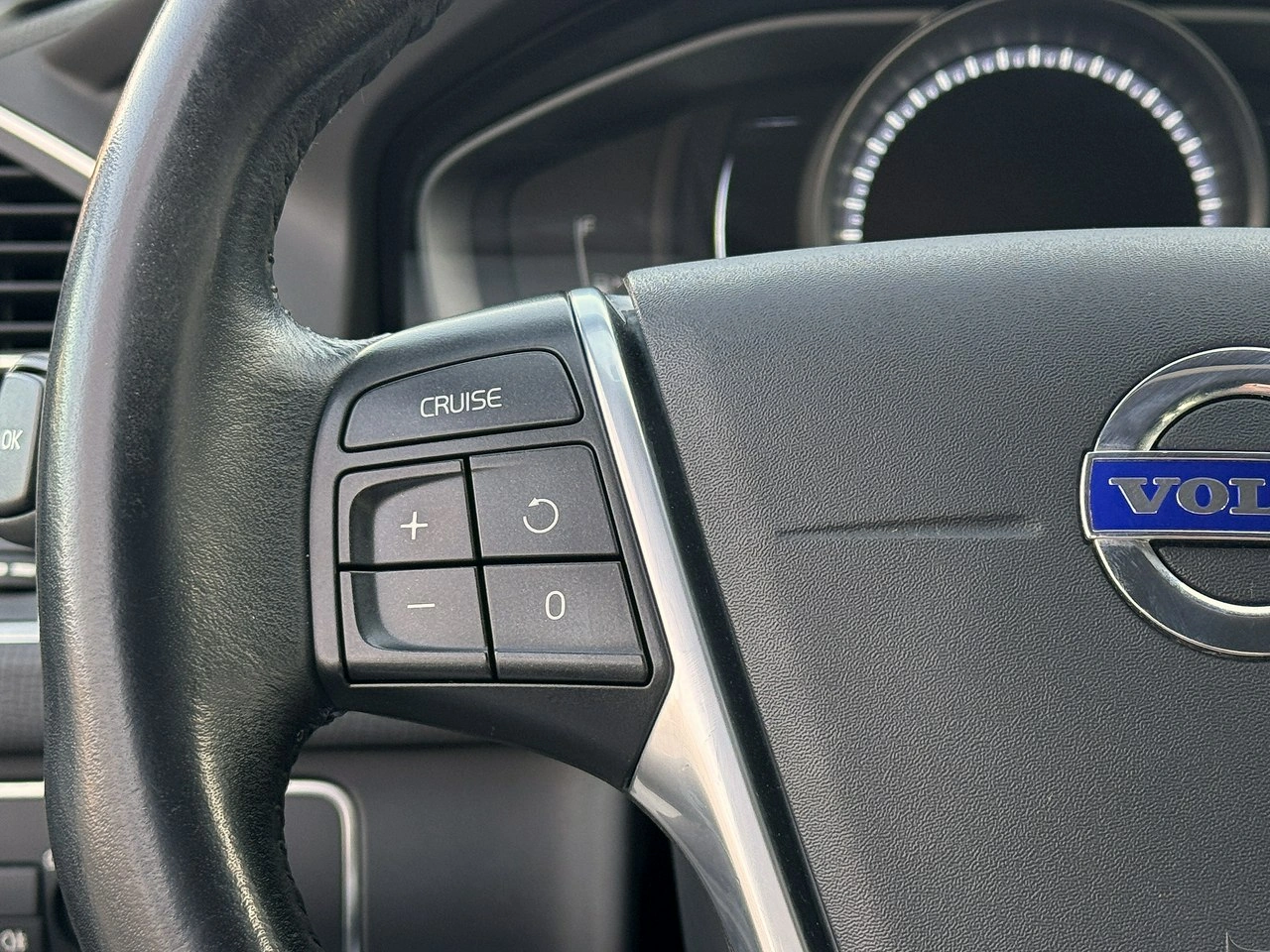 Volvo XC 60 - Zdjęcie 12