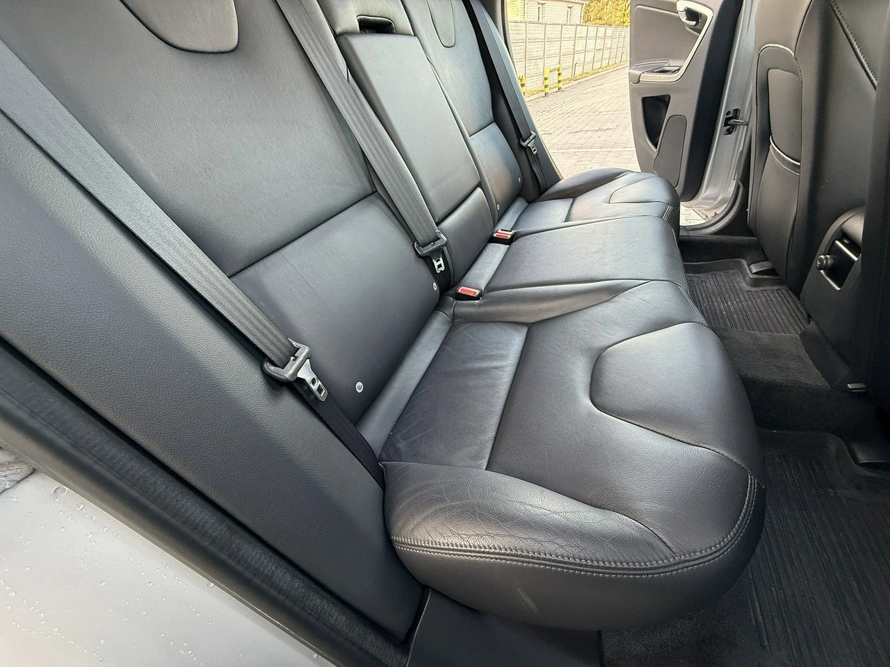 Volvo XC 60 - Zdjęcie 9