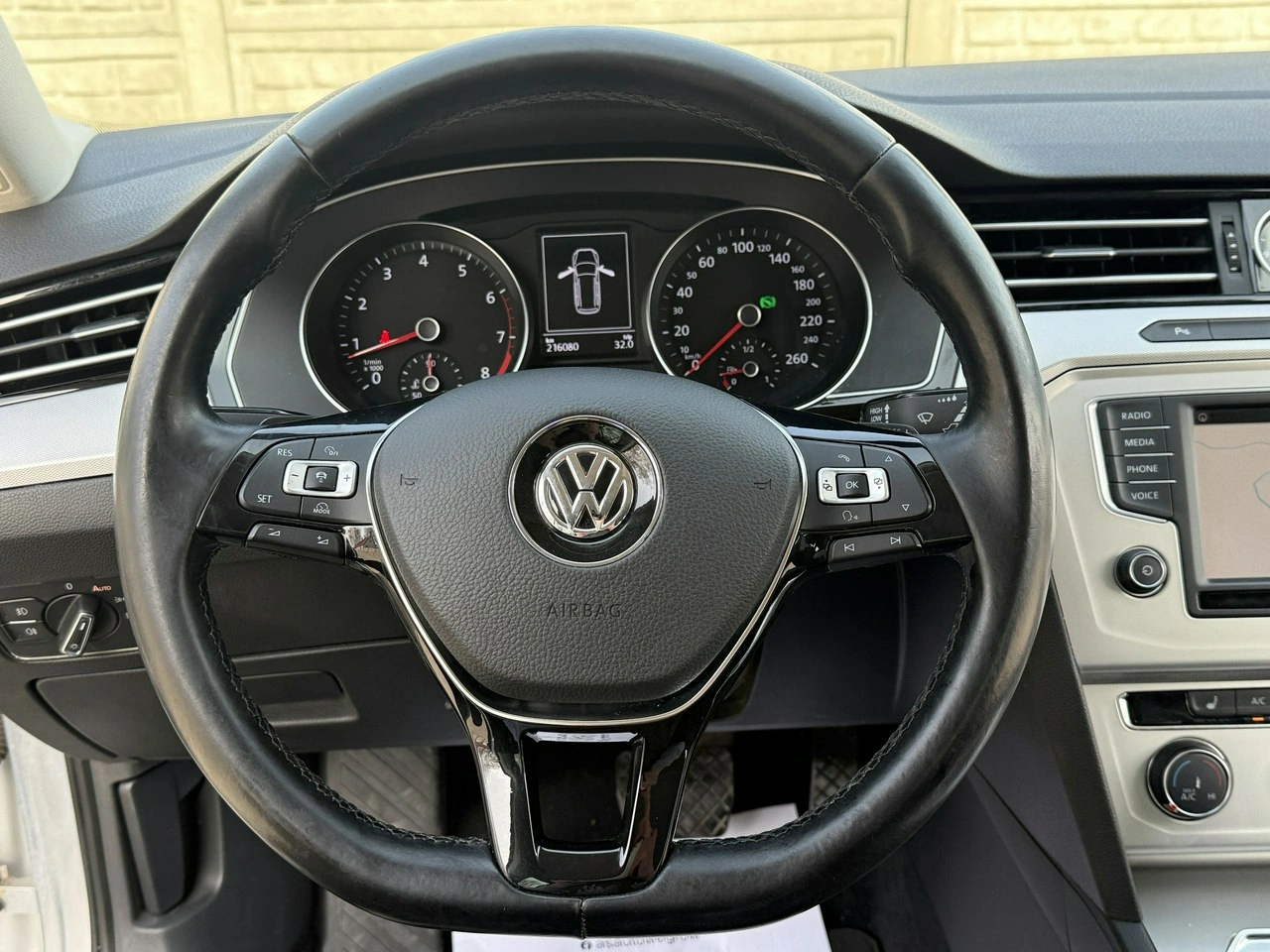 Volkswagen Passat - Zdjęcie 5