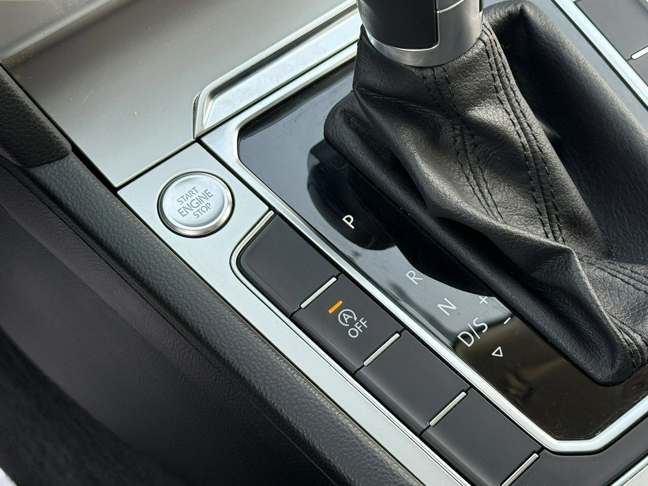 Volkswagen Passat - Zdjęcie 19