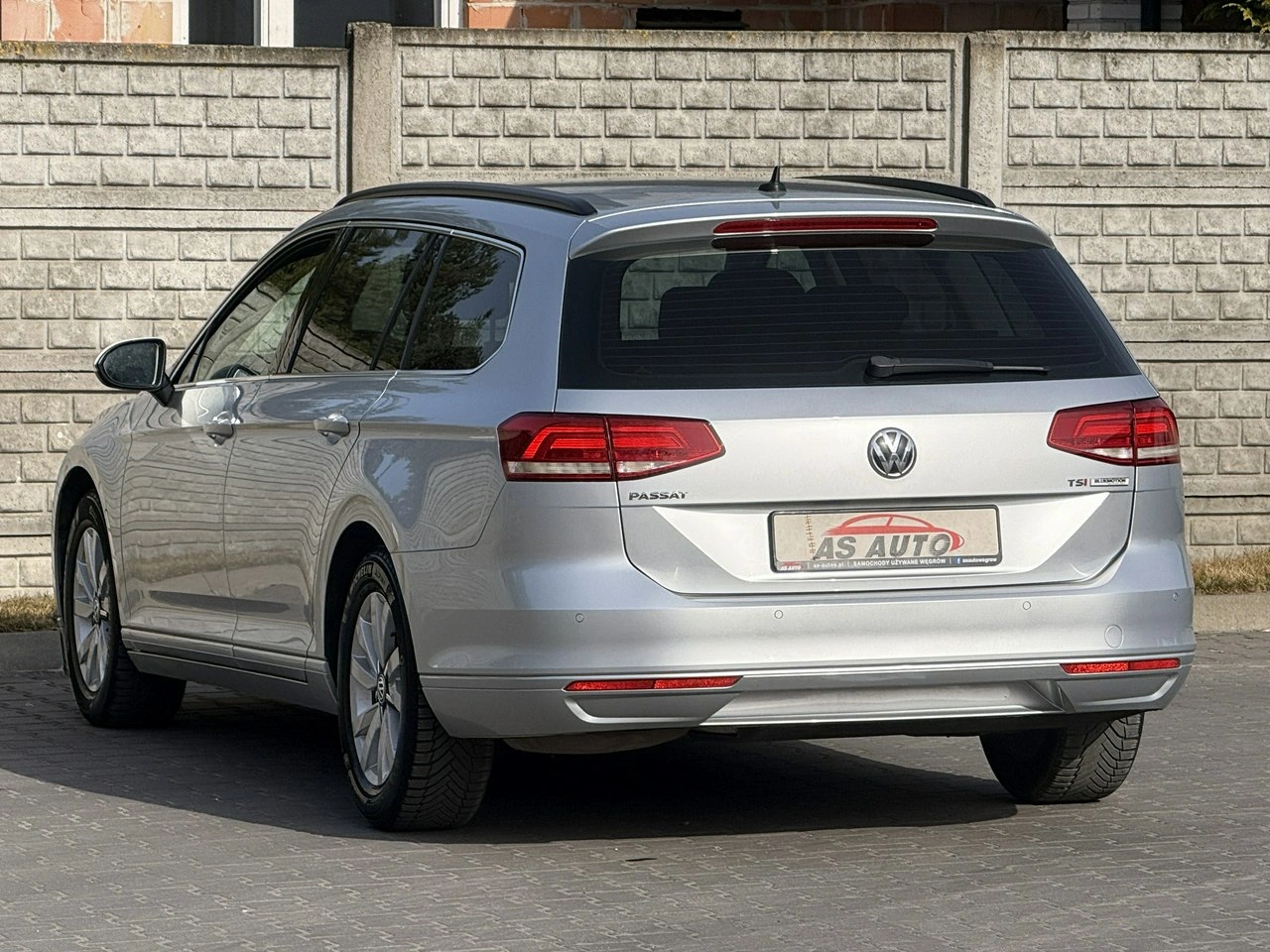 Volkswagen Passat - Zdjęcie 2