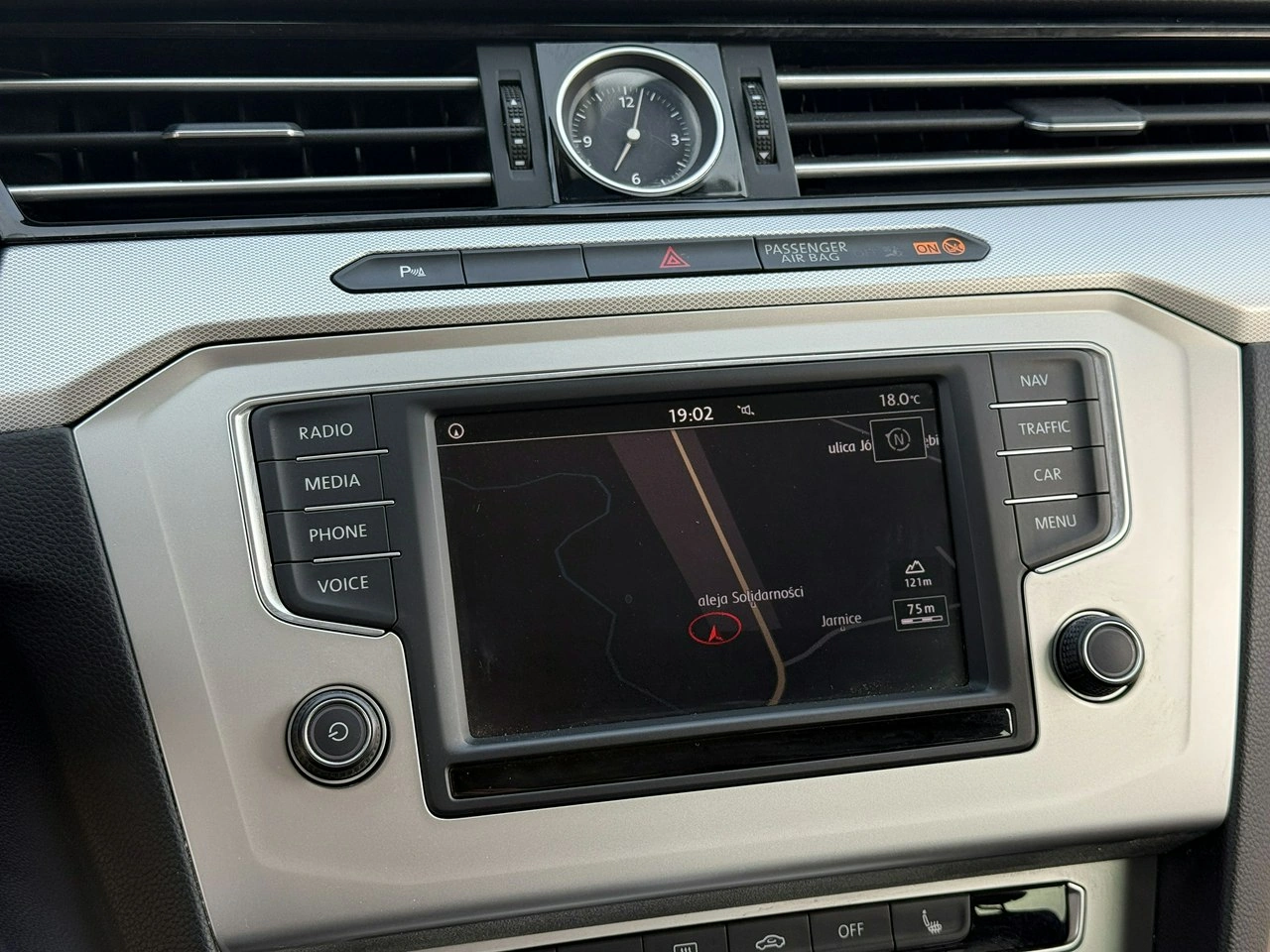 Volkswagen Passat - Zdjęcie 42