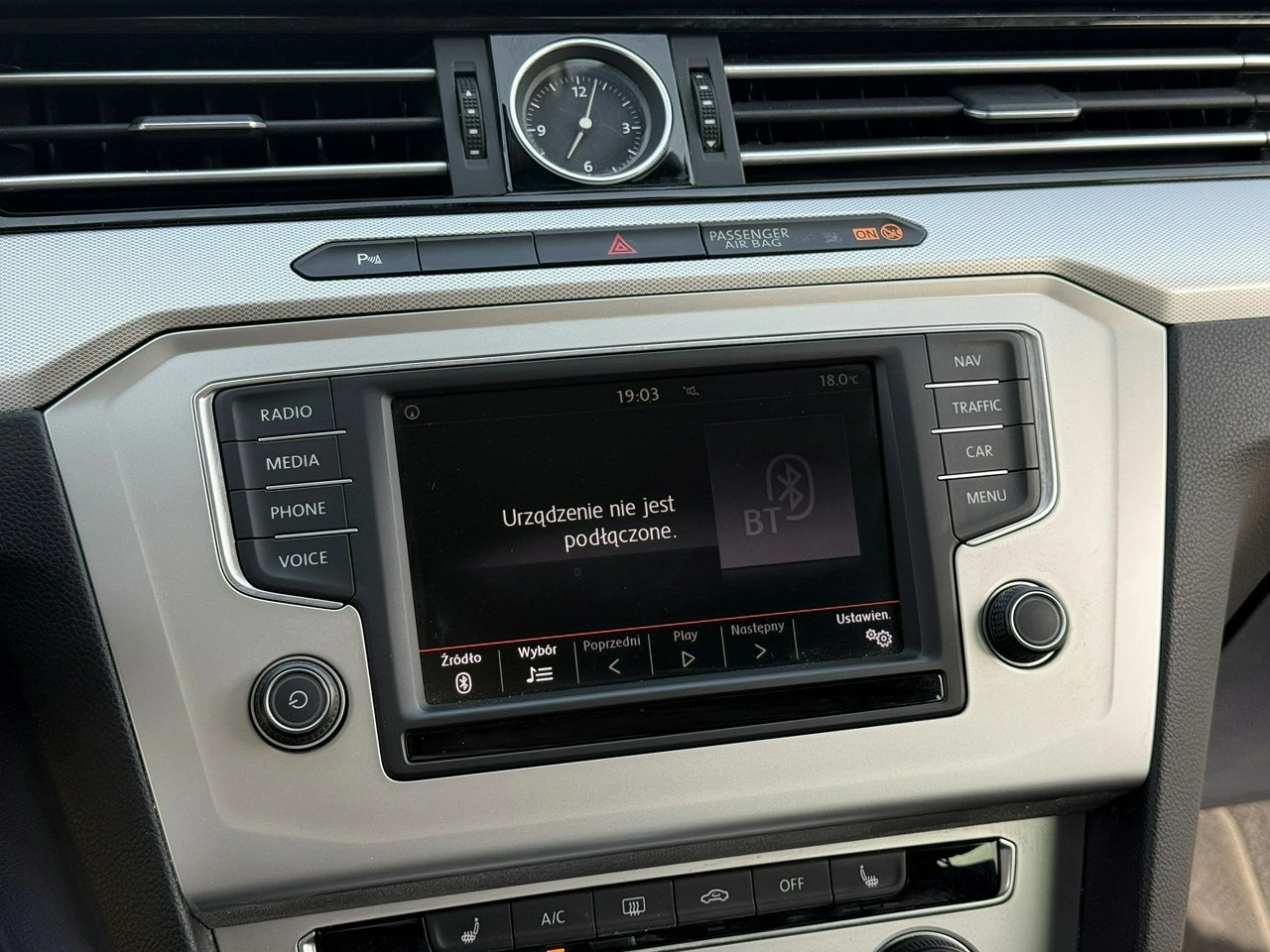 Volkswagen Passat - Zdjęcie 45