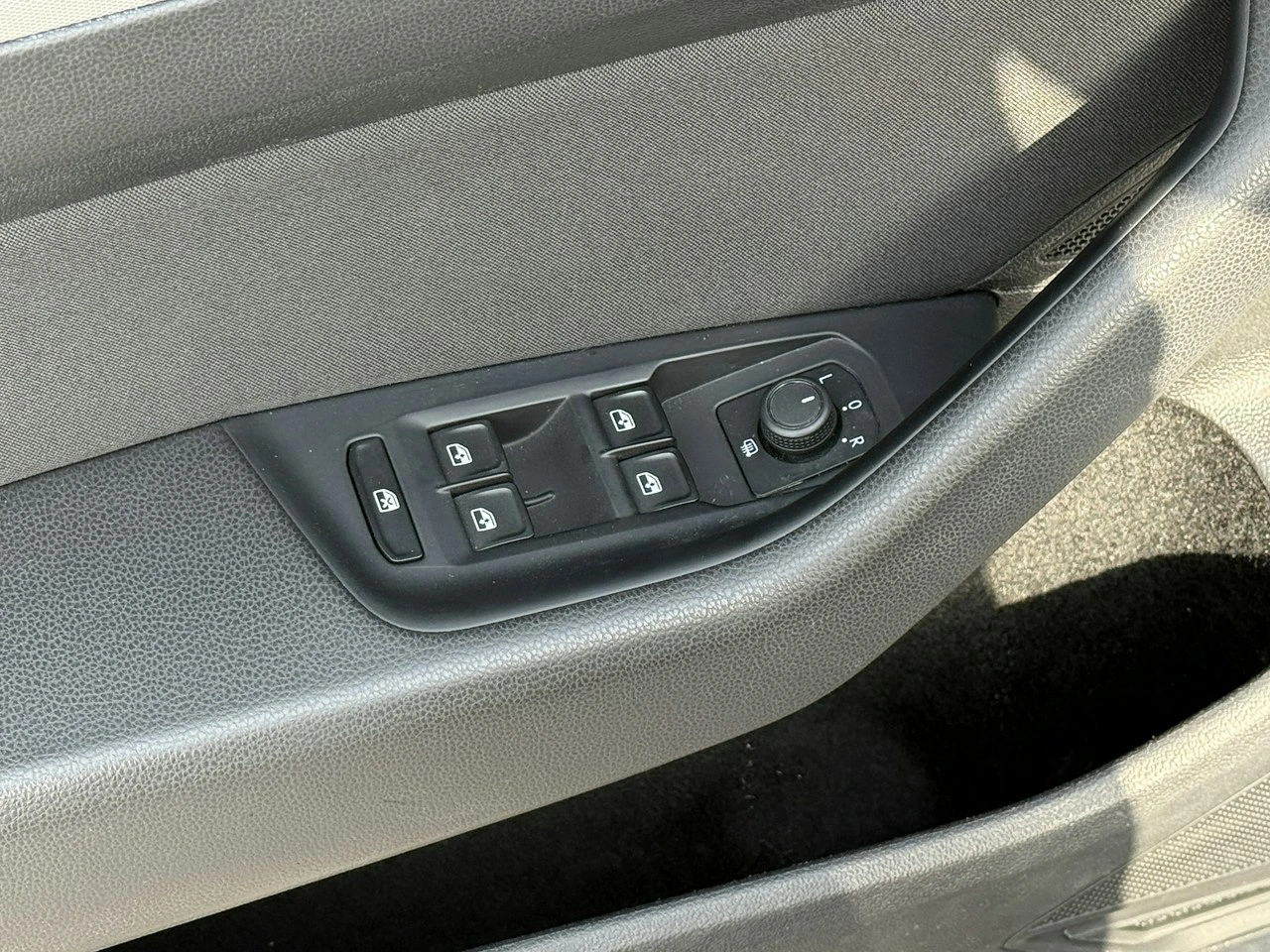 Volkswagen Passat - Zdjęcie 76