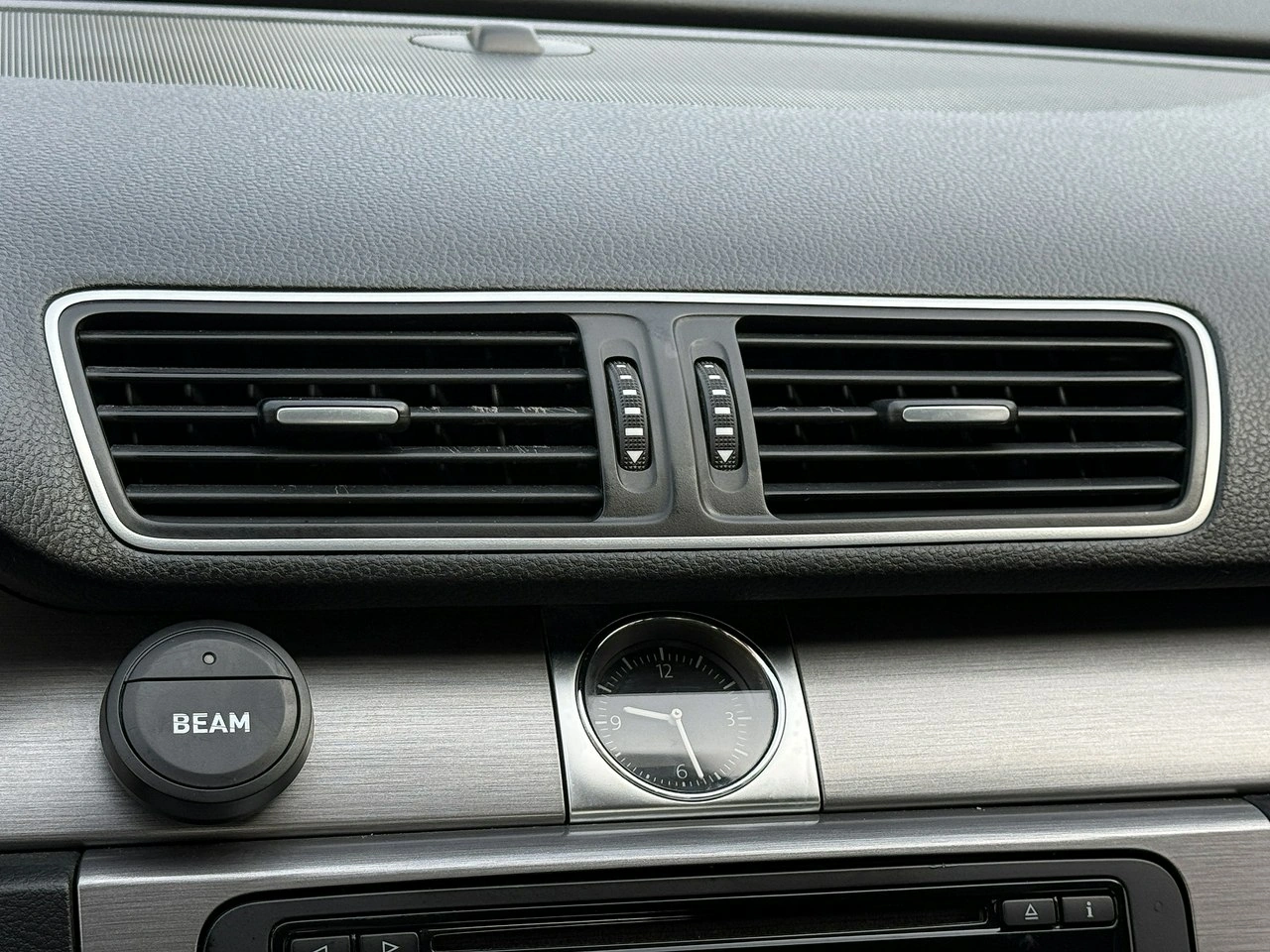 Volkswagen Passat - Zdjęcie 13