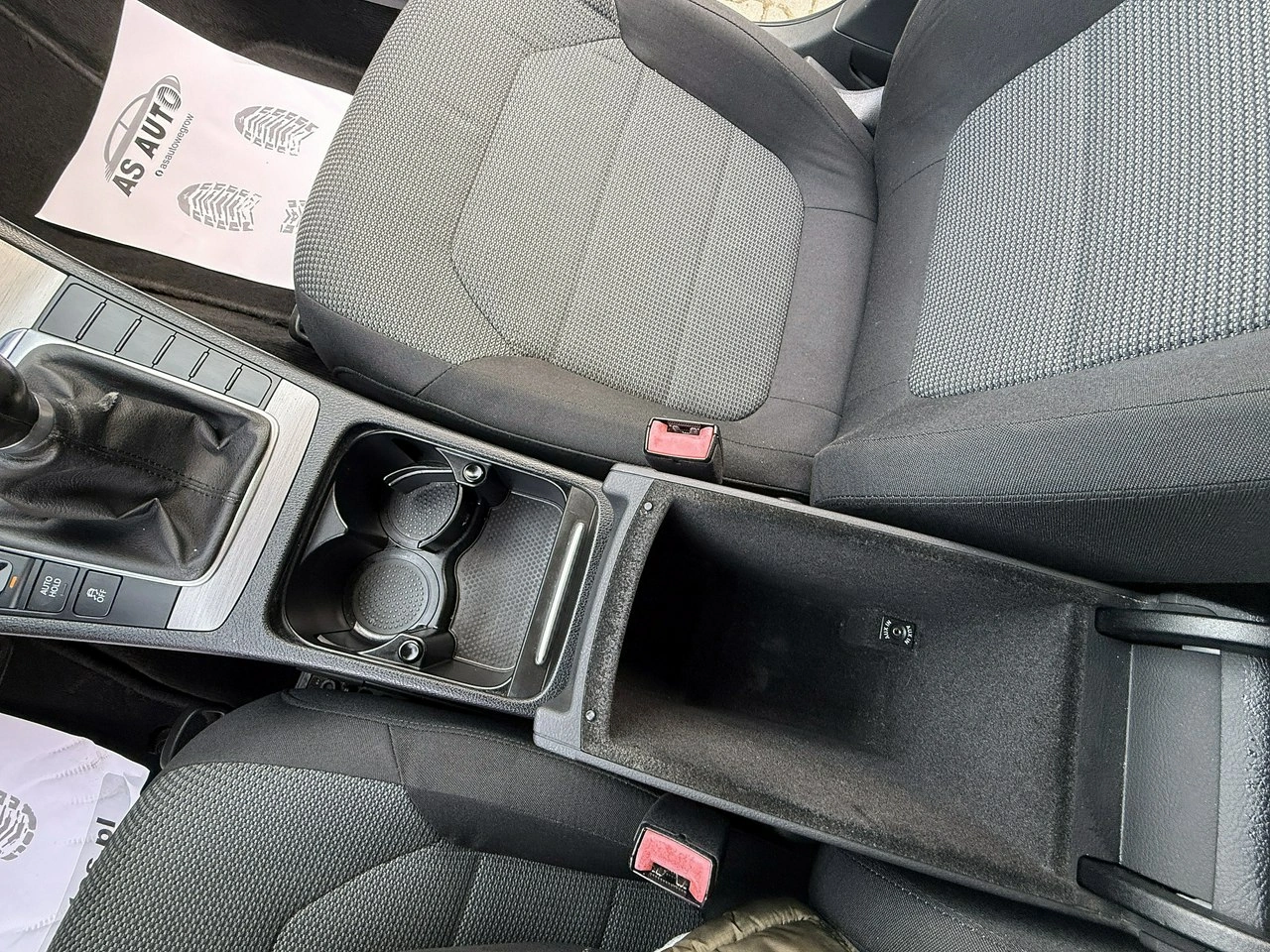 Volkswagen Passat - Zdjęcie 12