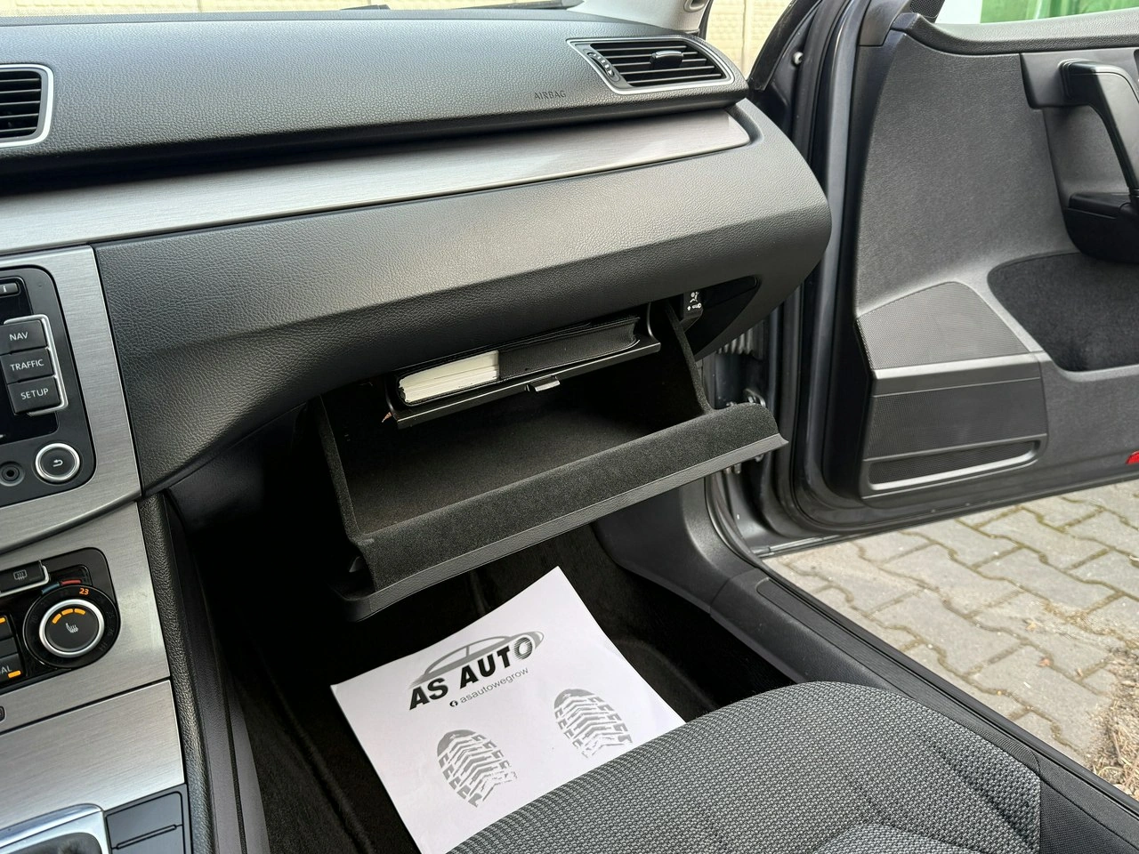 Volkswagen Passat - Zdjęcie 63