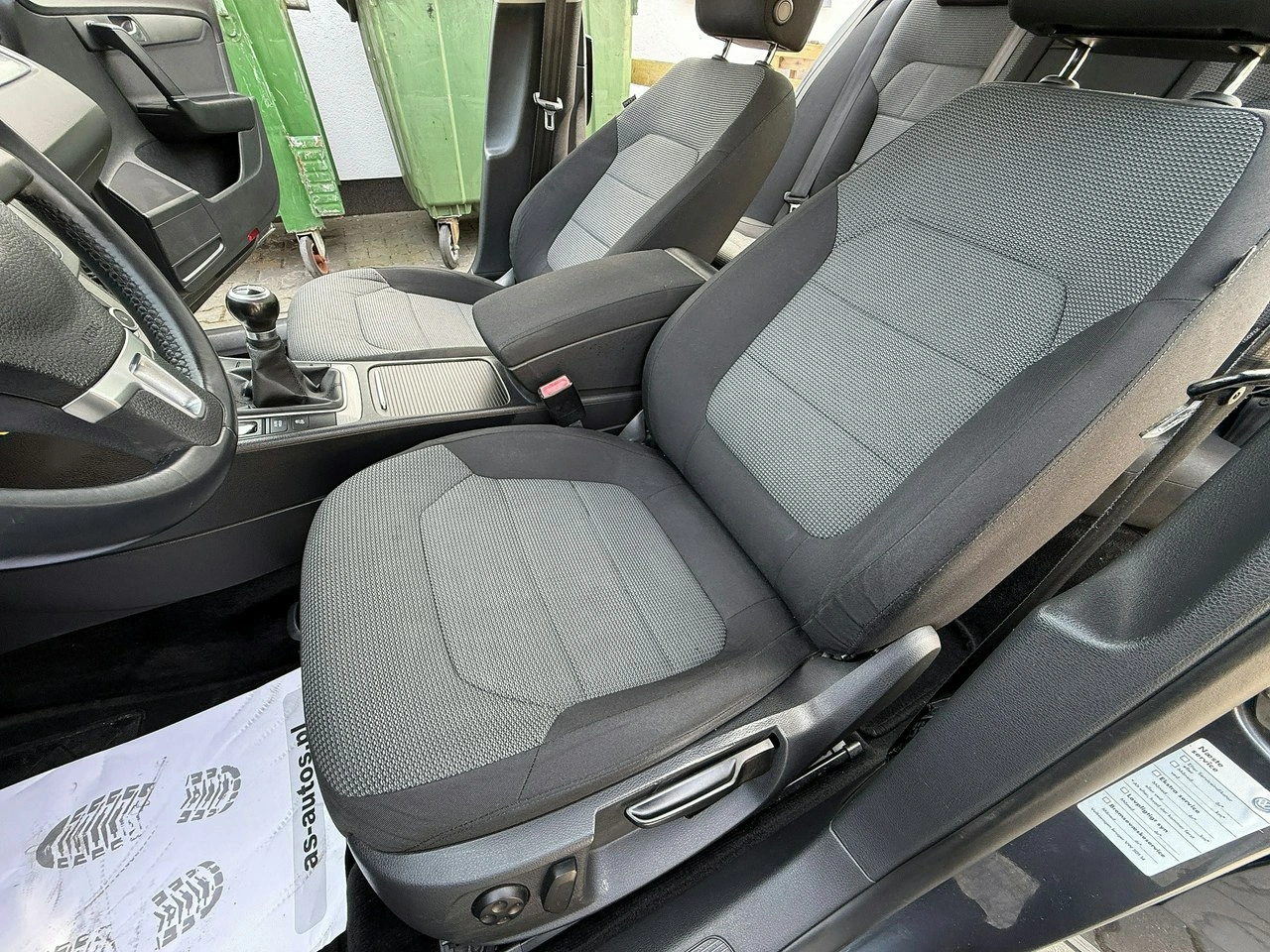 Volkswagen Passat - Zdjęcie 21