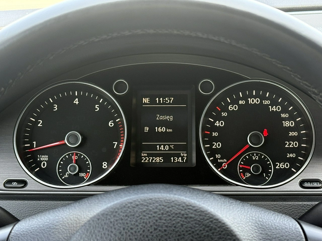 Volkswagen Passat - Zdjęcie 14