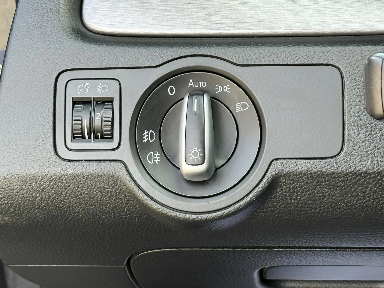 Volkswagen Passat - Zdjęcie 10