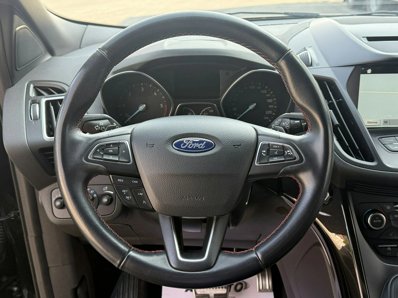 Ford Kuga - Zdjęcie 5