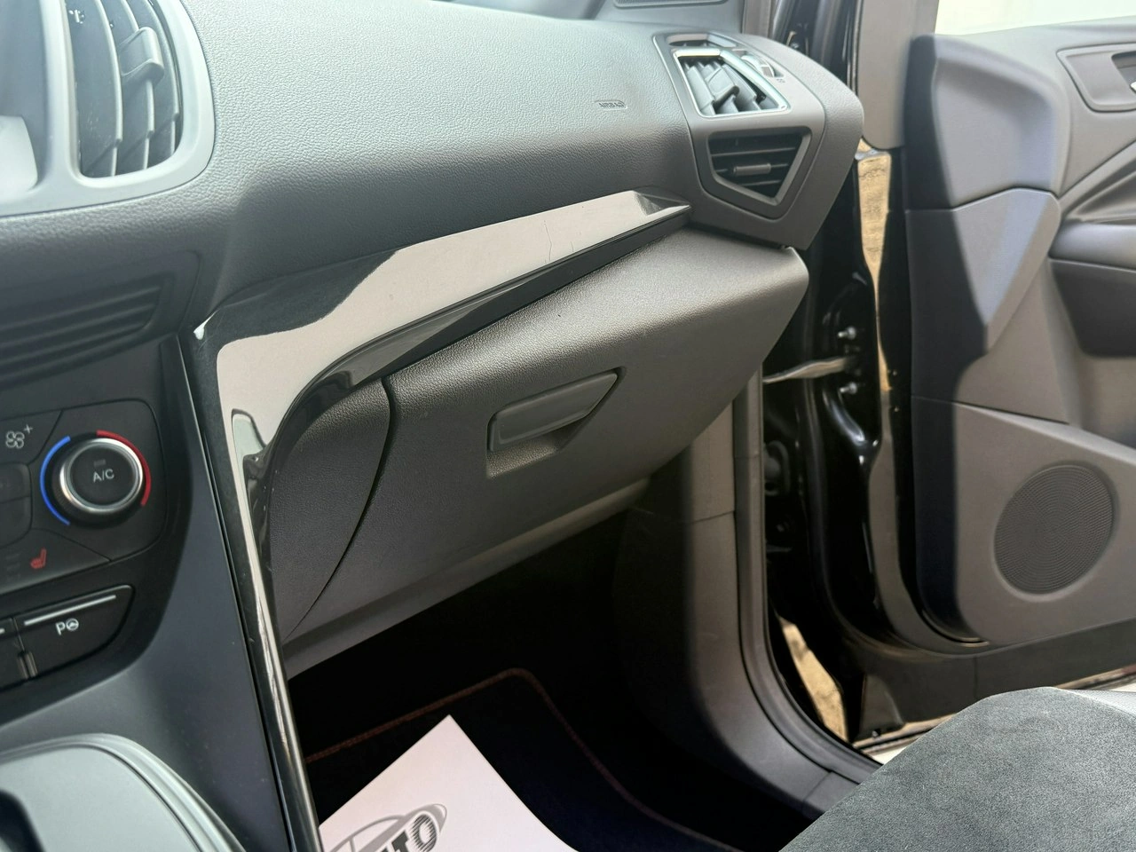 Ford Kuga - Zdjęcie 63