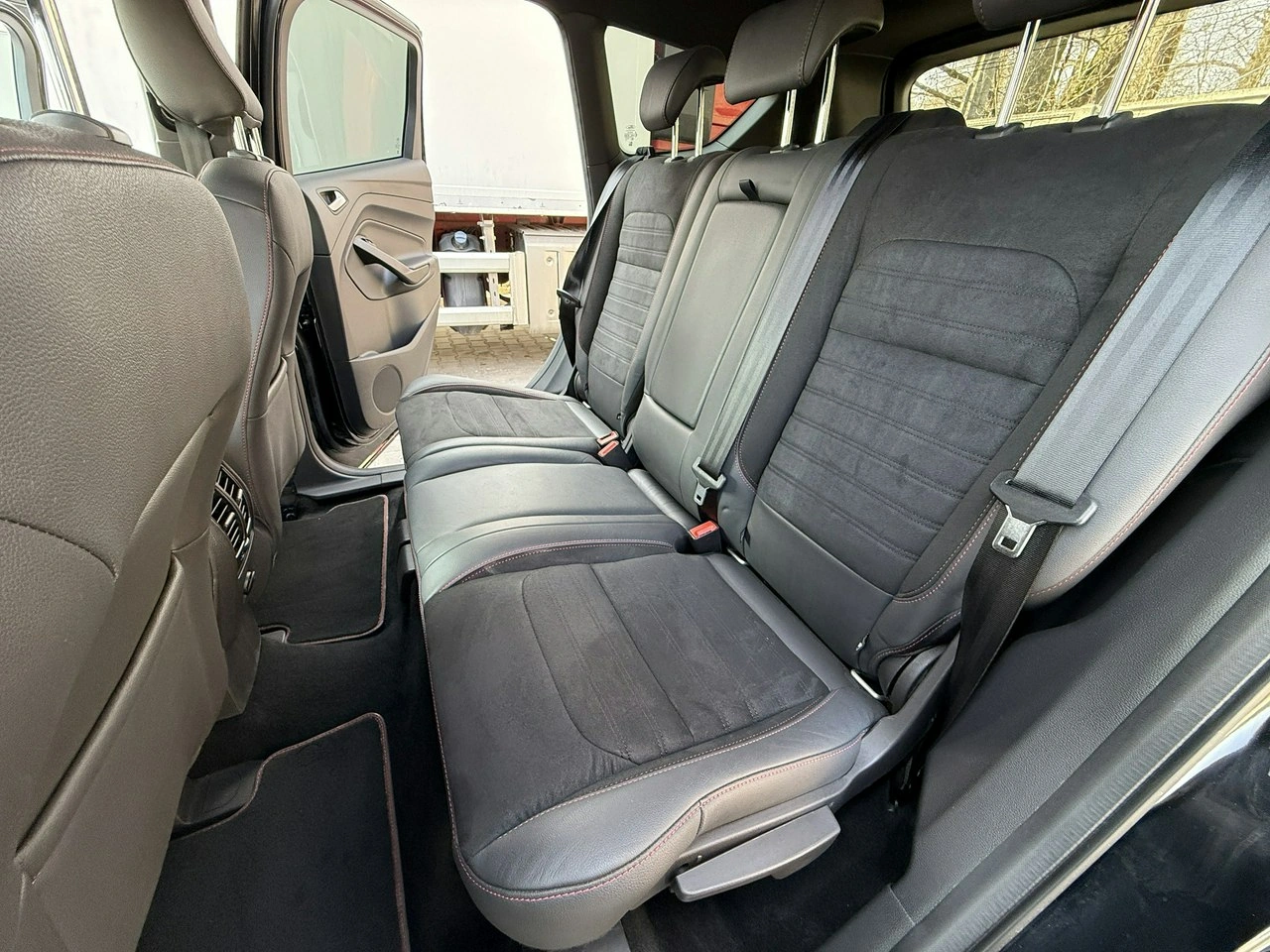 Ford Kuga - Zdjęcie 16