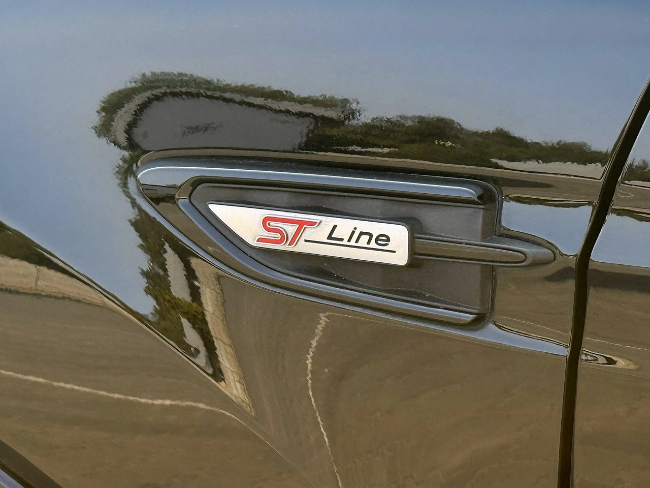 Ford Kuga - Zdjęcie 14