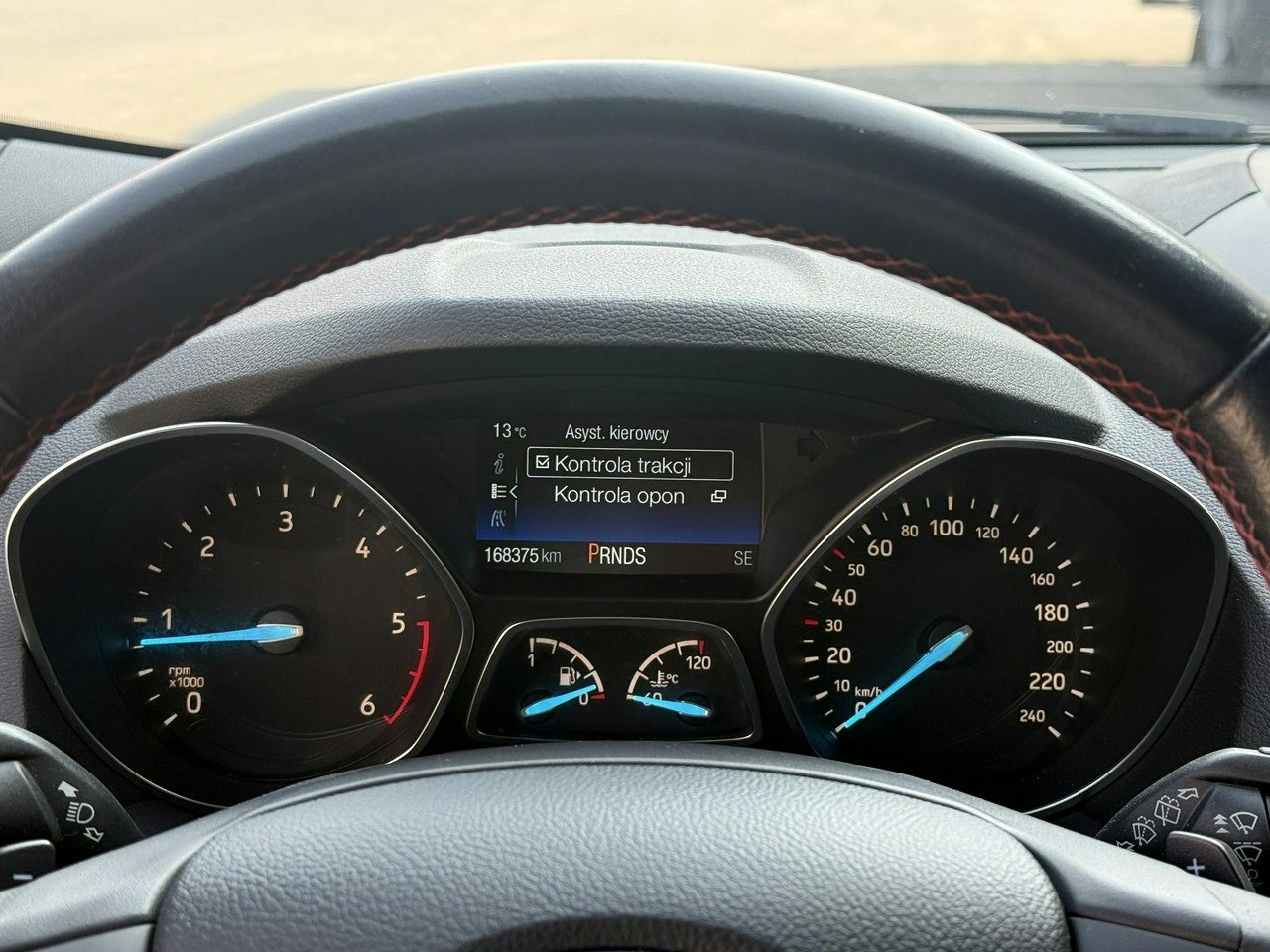 Ford Kuga - Zdjęcie 59