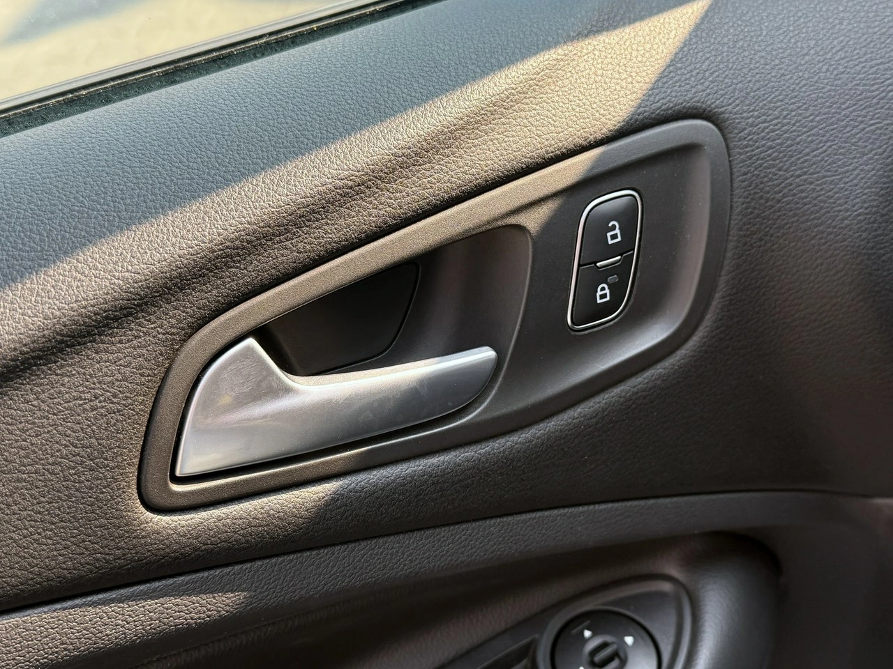 Ford Kuga - Zdjęcie 23