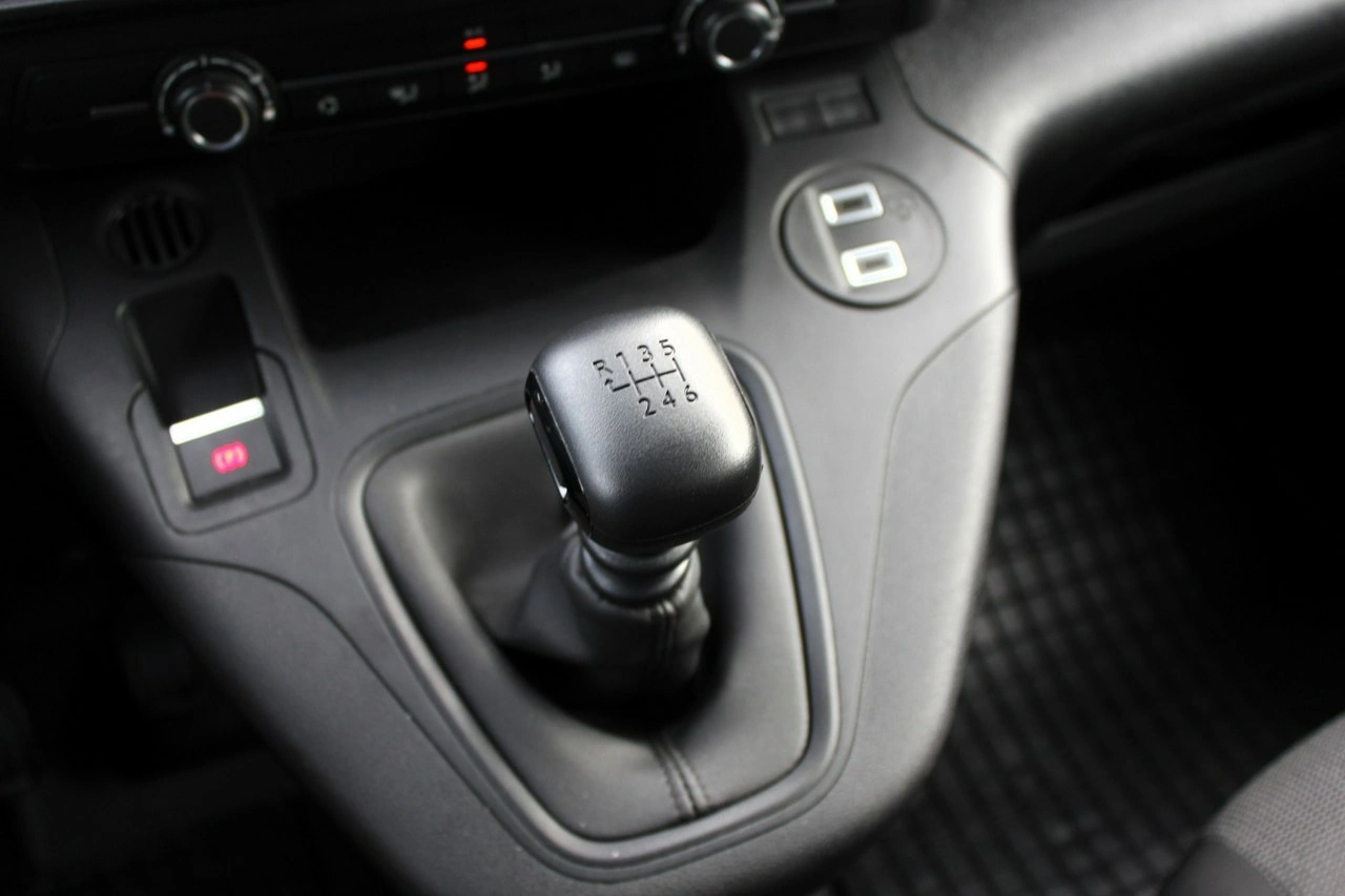 Peugeot Partner - Zdjęcie 21