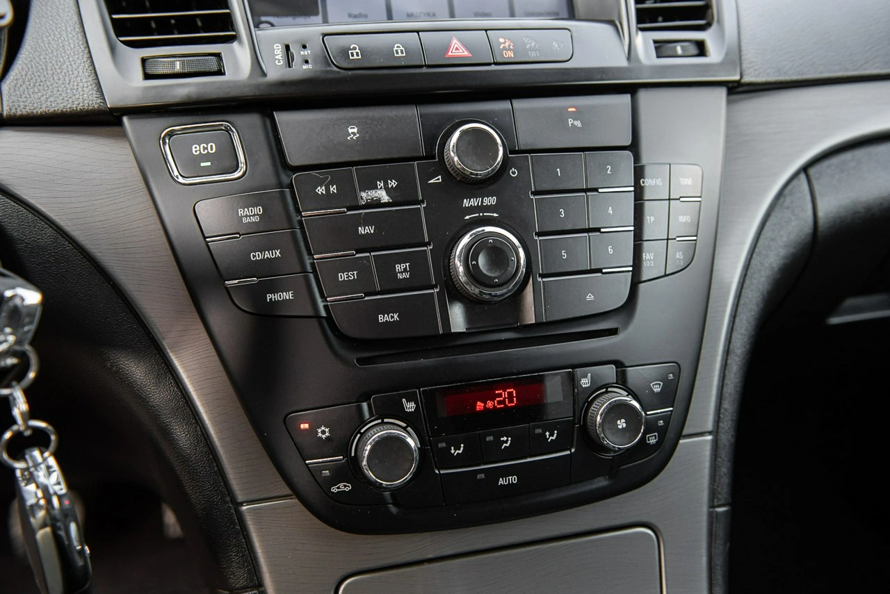 Opel Insignia - Zdjęcie 21