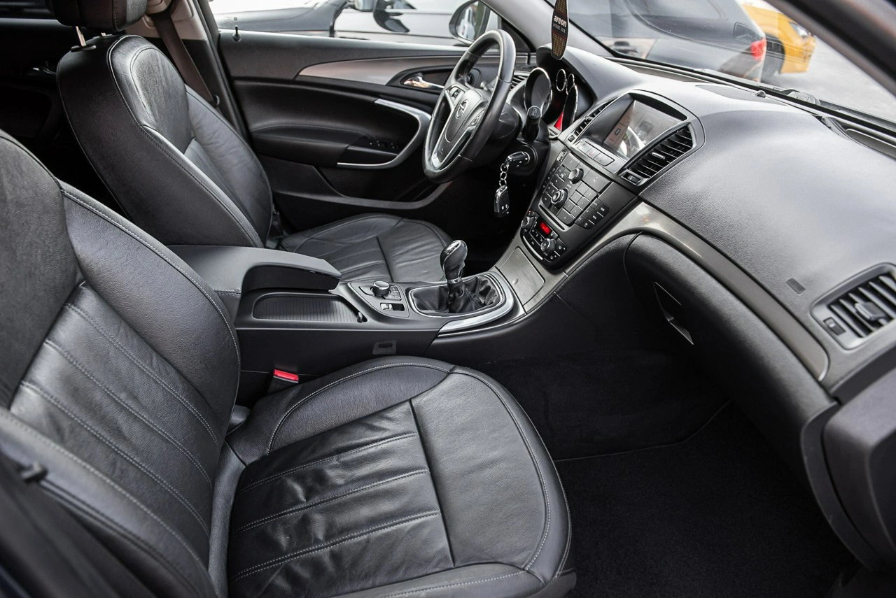 Opel Insignia - Zdjęcie 8