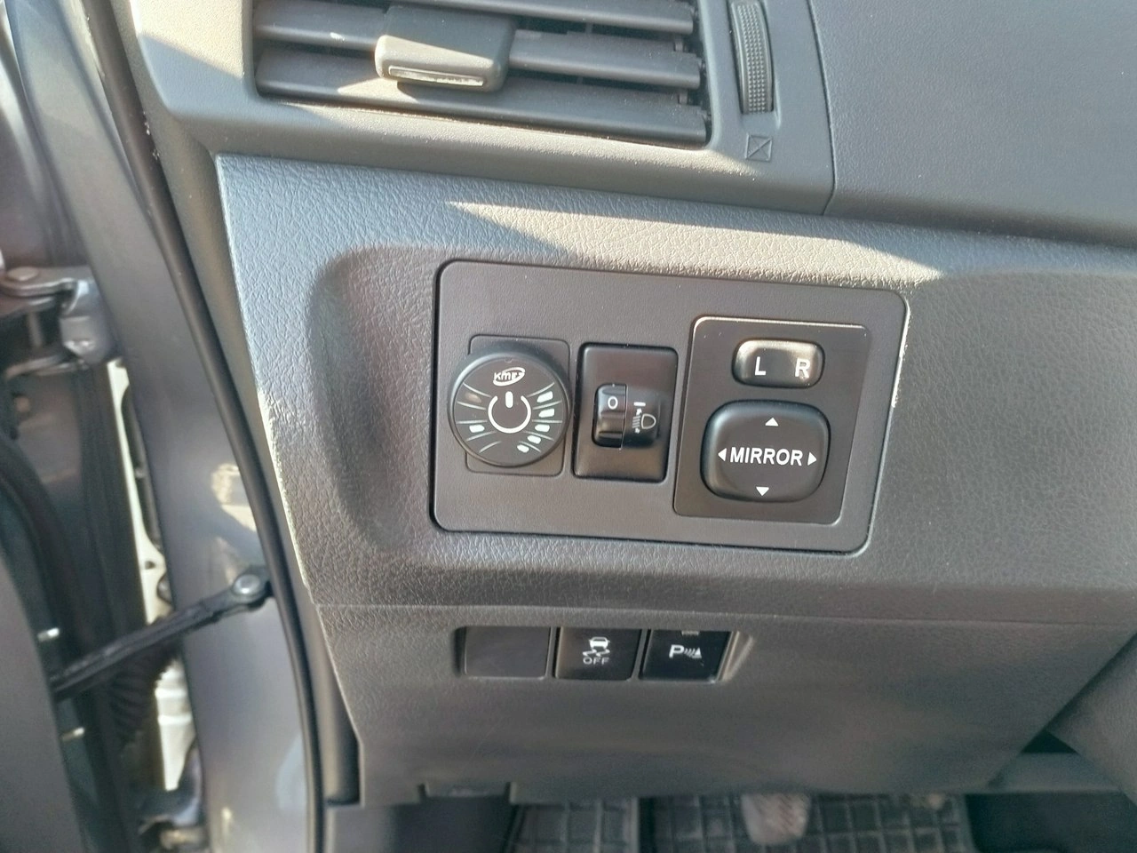 Toyota Verso - Zdjęcie 15