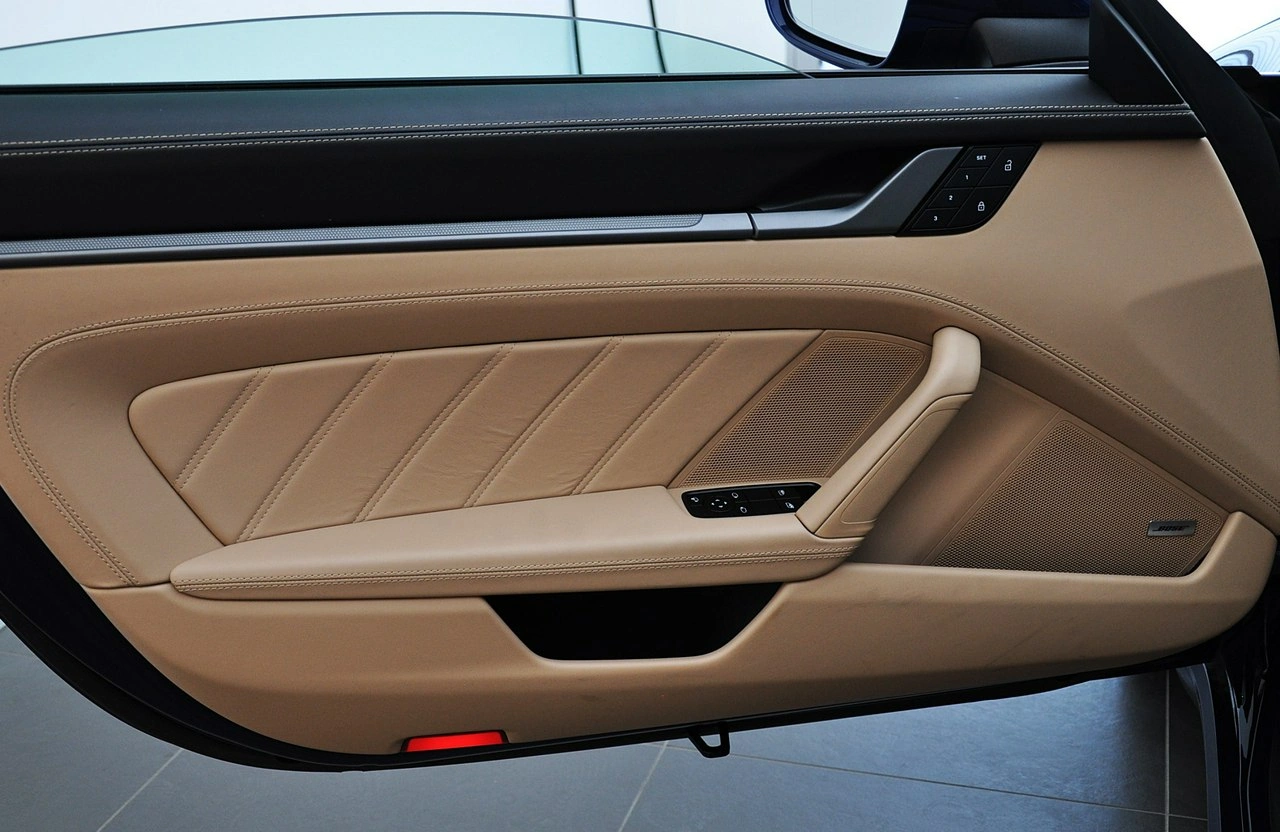 Porsche 911 - Zdjęcie 11