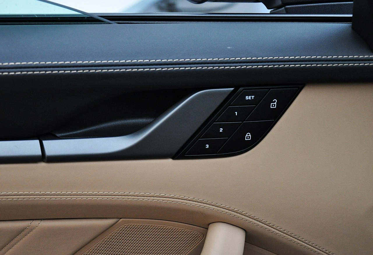 Porsche 911 - Zdjęcie 12