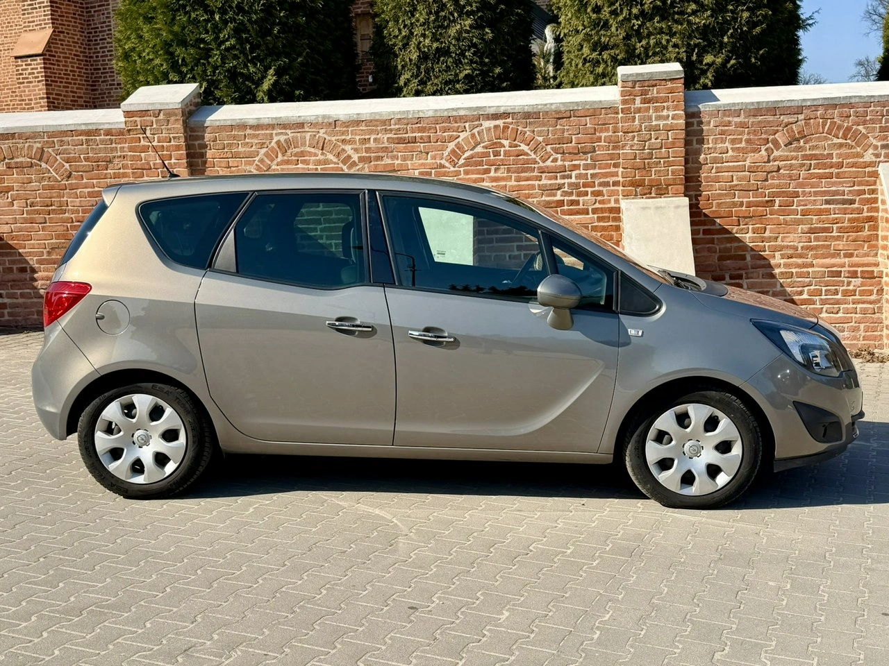 Opel Meriva - Zdjęcie 11