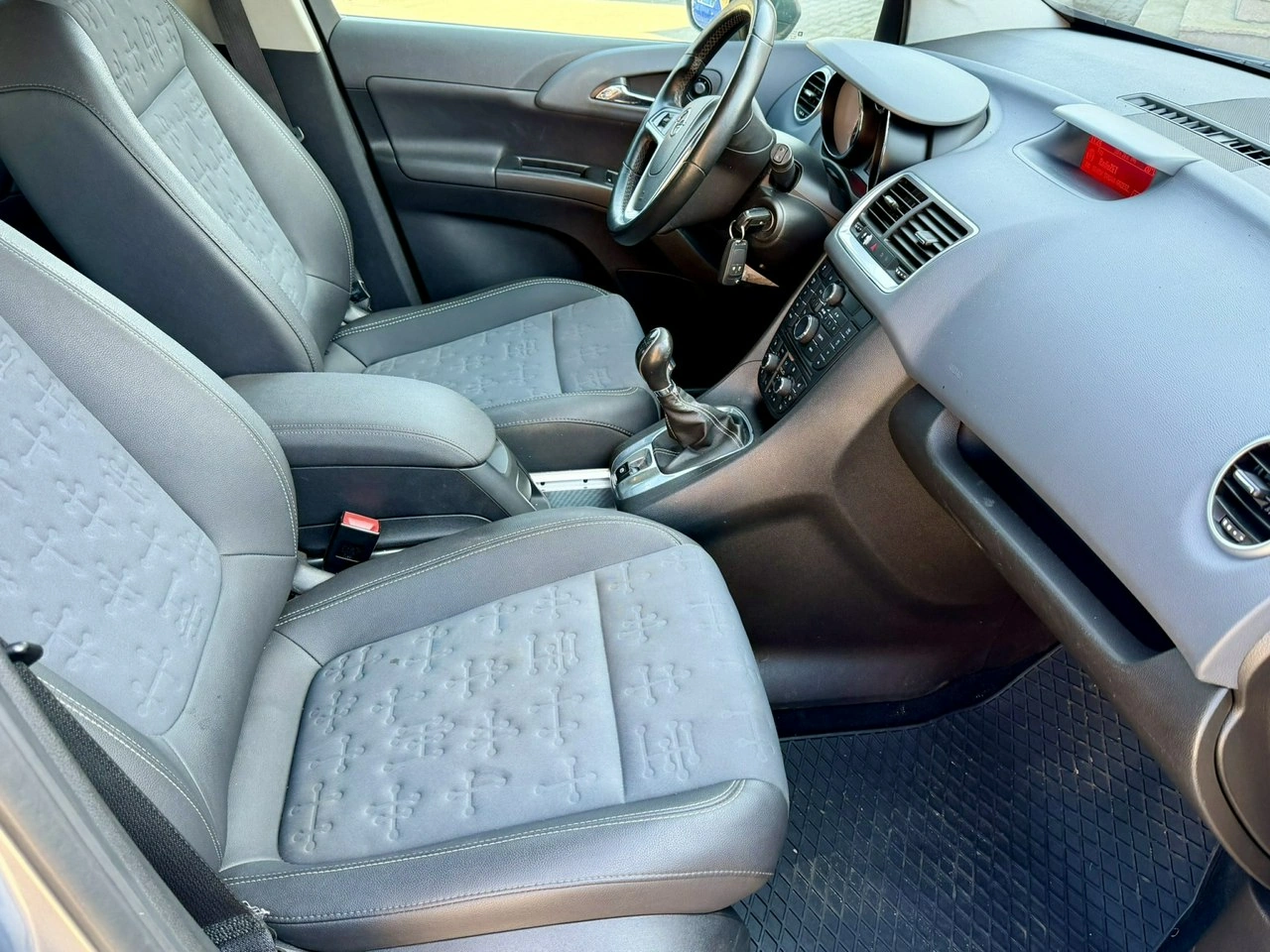 Opel Meriva - Zdjęcie 8