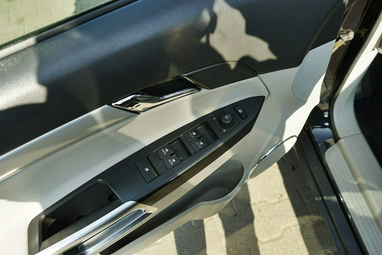 Opel Antara - Zdjęcie 10