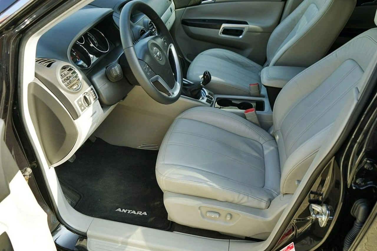 Opel Antara - Zdjęcie 11